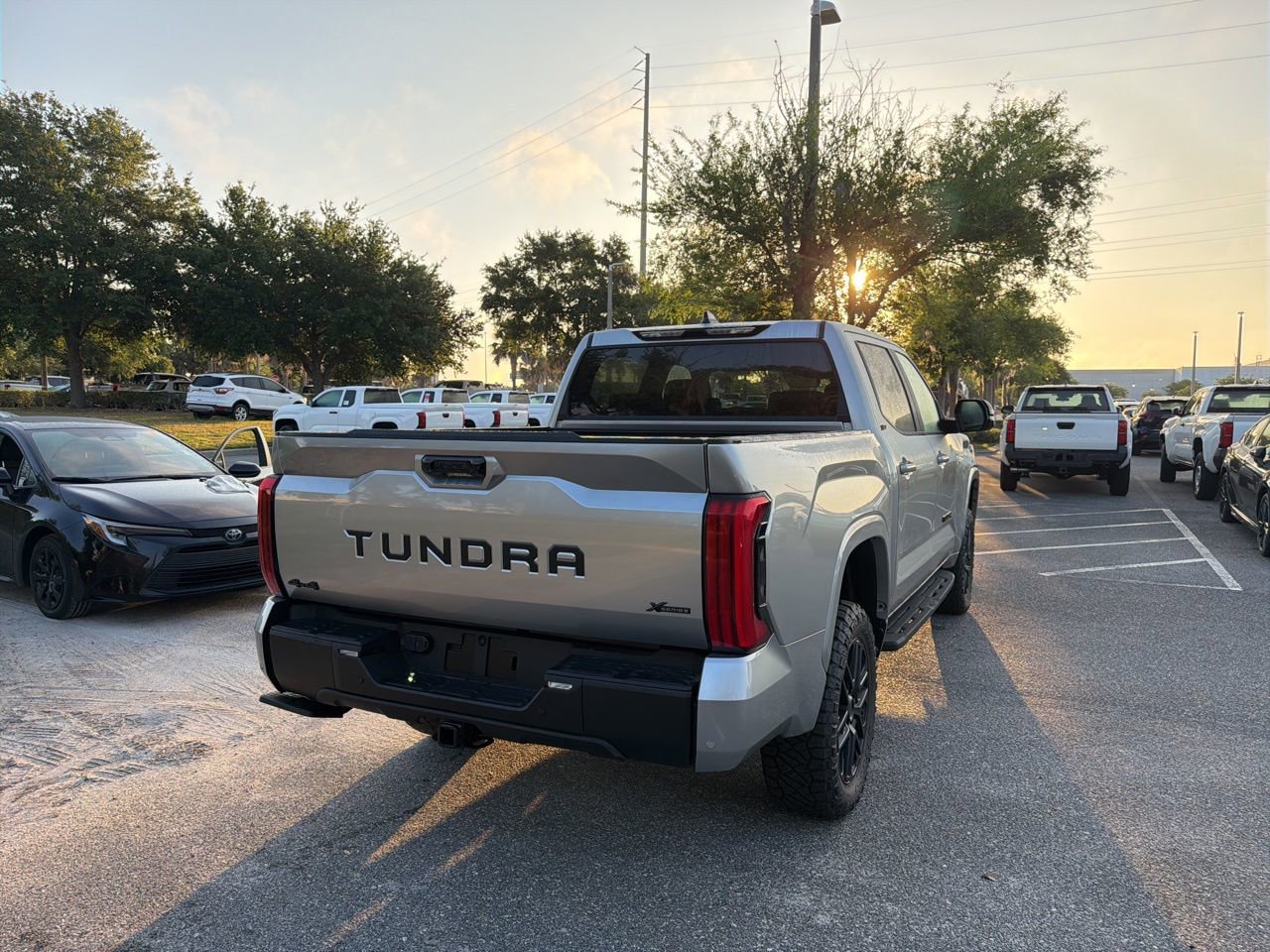 Used 2026 Toyota Tundra Limited AWD/4WD image 5