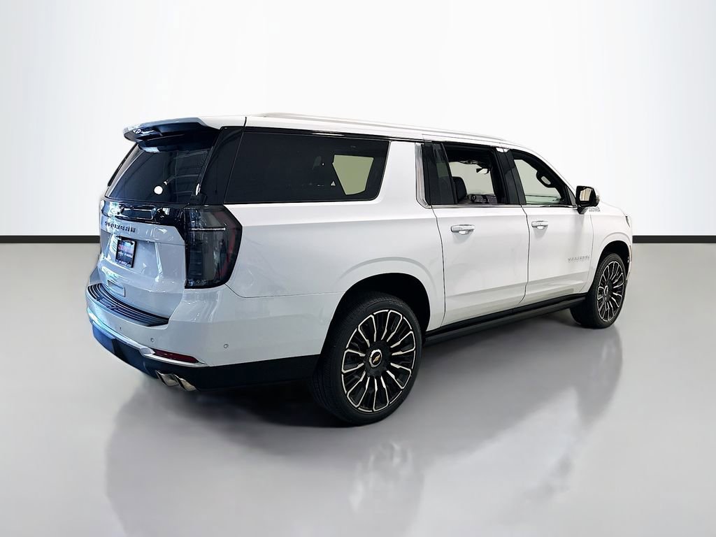 New 2026 Chevrolet Suburban High Country image 8