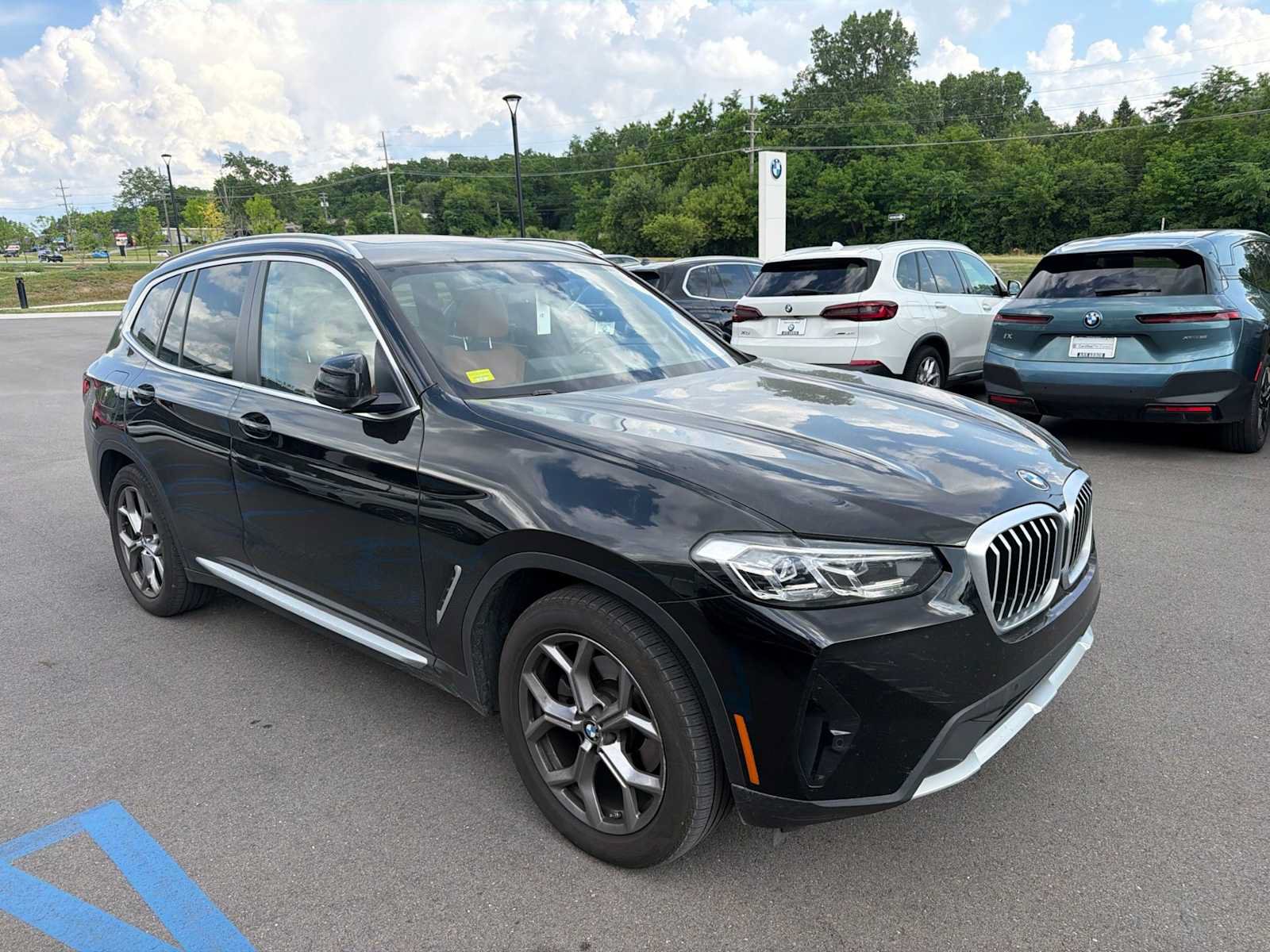 Certified 2024 BMW X3 xDrive30i w/ Premium Package w/ZPA AWD/4WD image 13