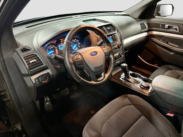 Used 2016 Ford Explorer XLT image 10