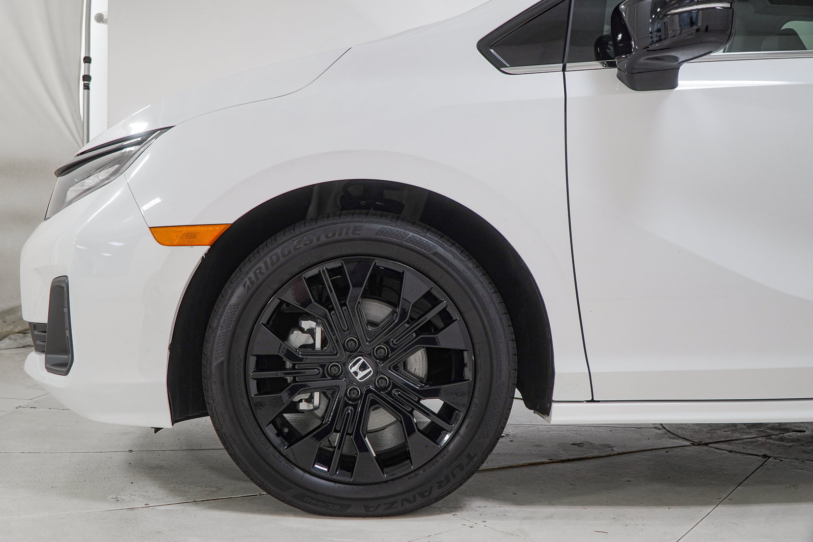 Used 2025 Honda Odyssey Sport-L image 18