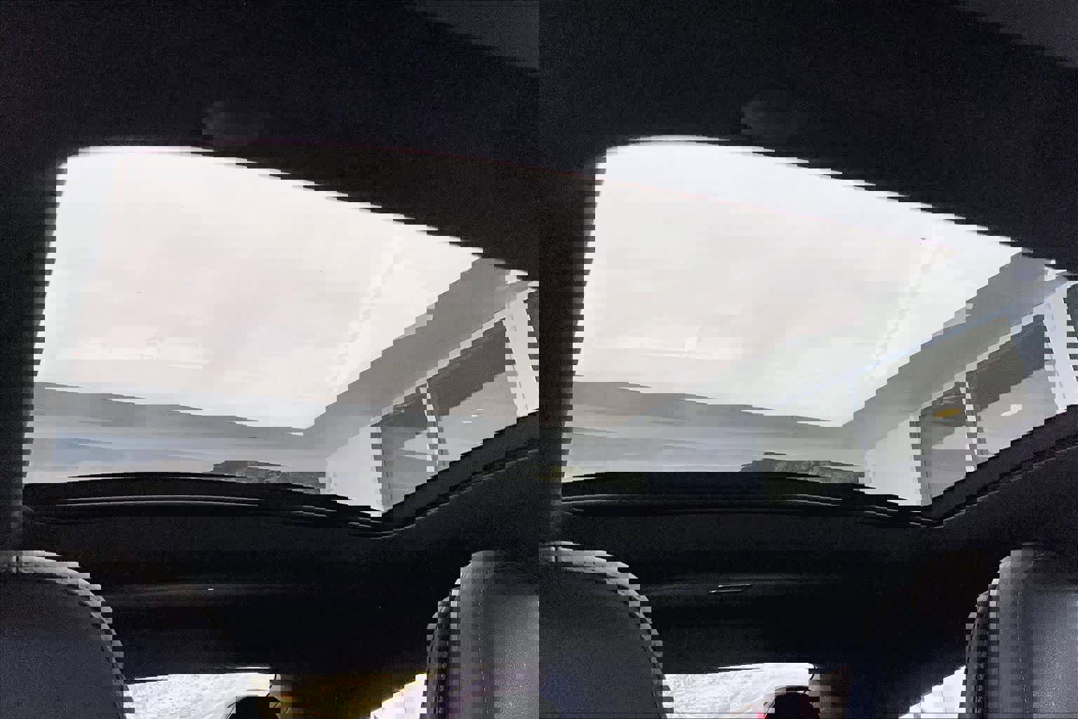 Used 2024 Mercedes-Benz CLE 300 4MATIC Coupe image 13