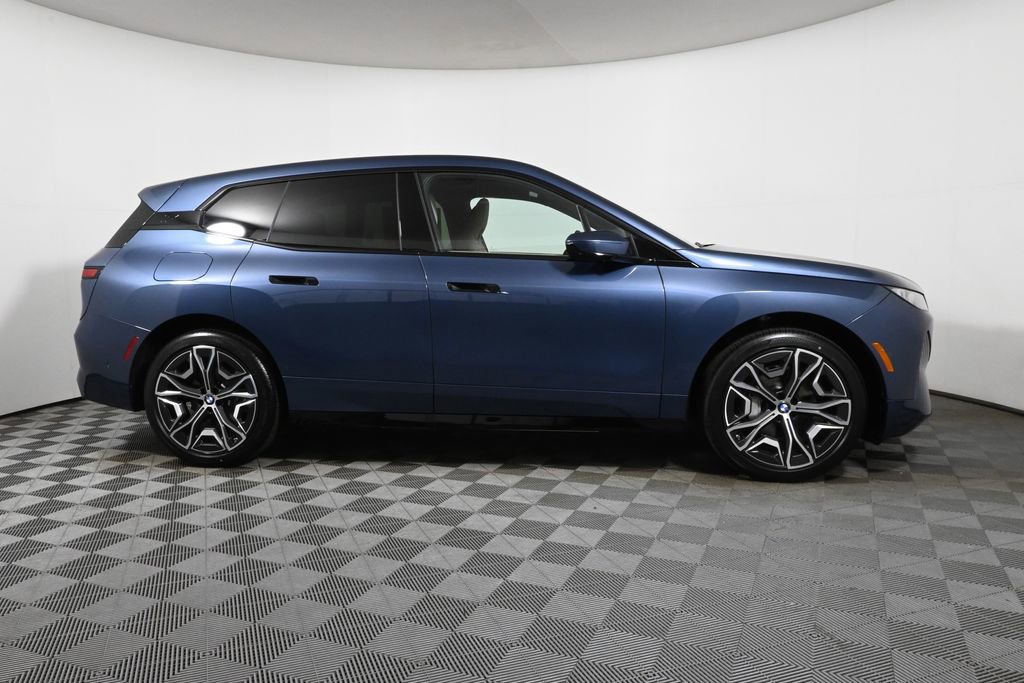 Used 2026 BMW iX xDrive45 image 8