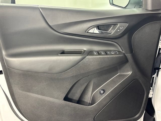 Used 2024 Chevrolet Equinox LT FWD image 12