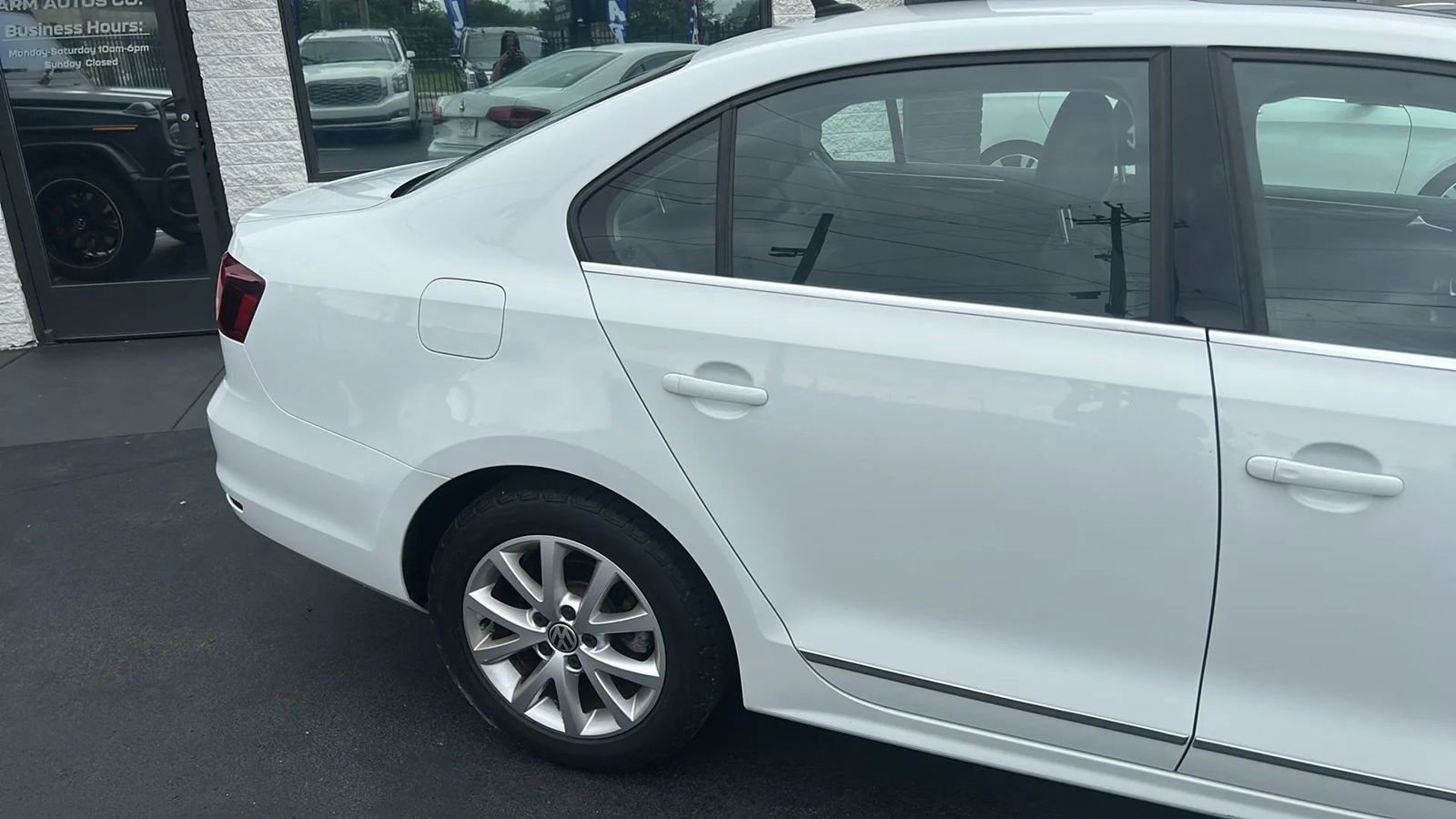 Used 2017 Volkswagen Jetta SEL image 14