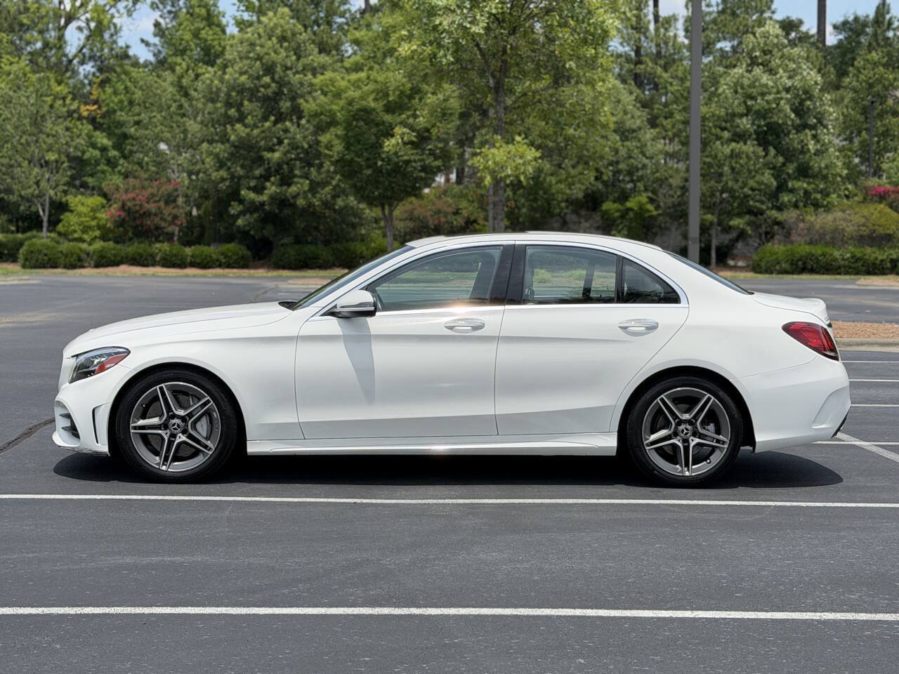 Used 2019 Mercedes-Benz C 300 Sedan image 4