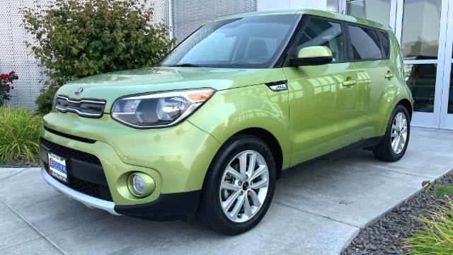 Used 2018 Kia Soul + FWD image 3