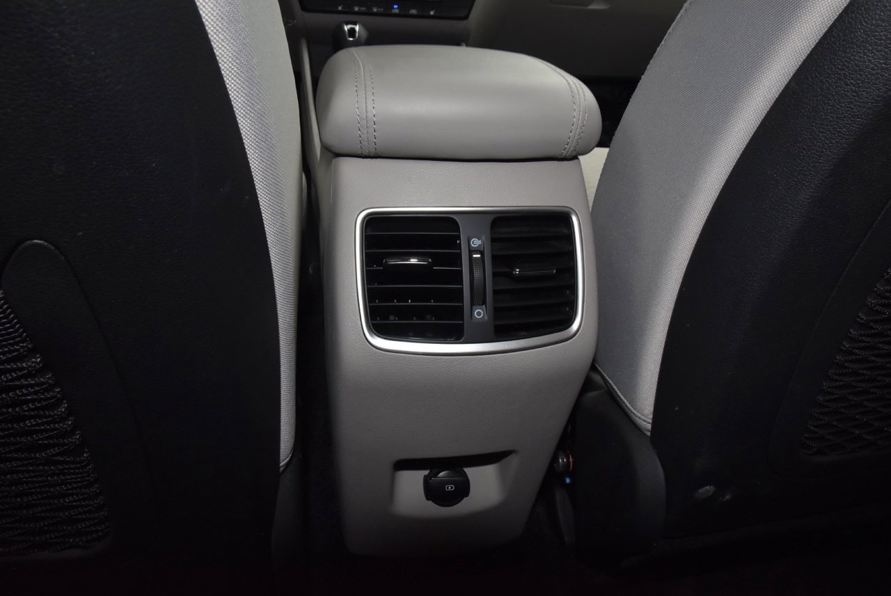 Used 2019 Hyundai Tucson Sport FWD image 18