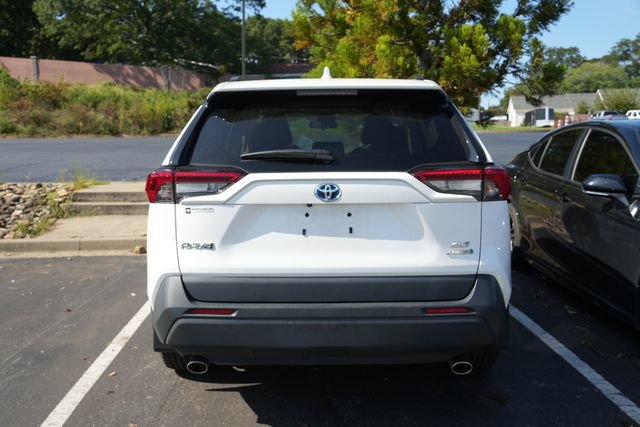 Used 2024 Toyota RAV4 XLE w/ Convenience Package AWD/4WD image 7