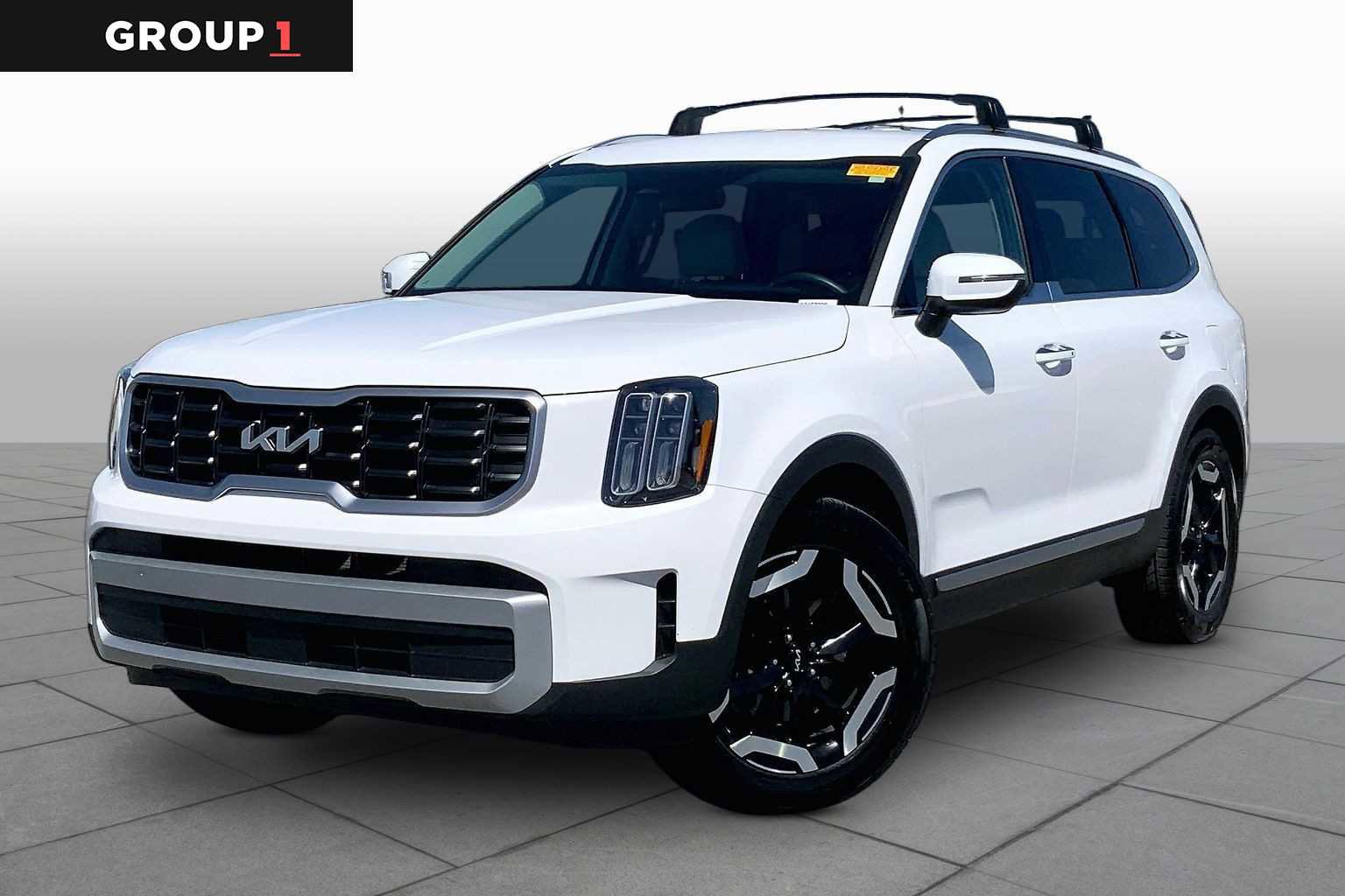 Used 2024 Kia Telluride S image 1