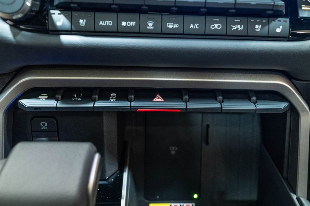 New 2026 Toyota Sequoia Platinum image 28