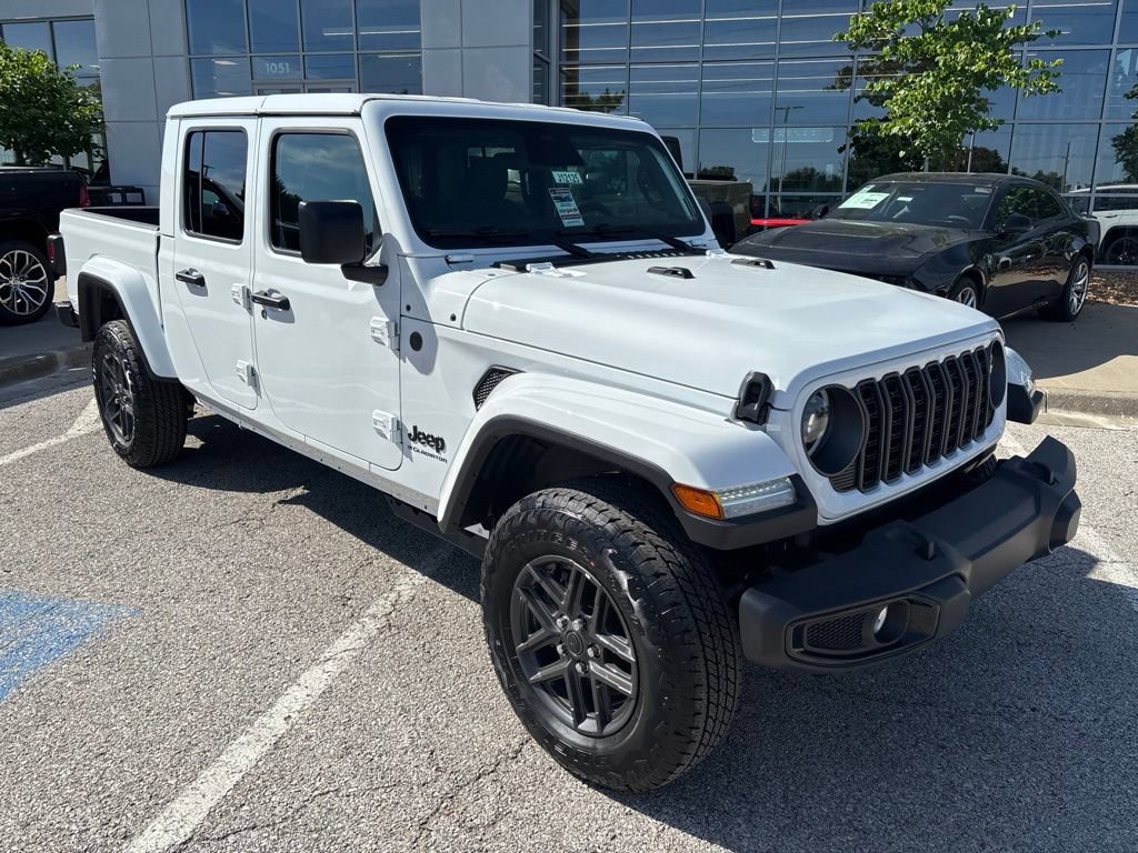 New 2026 Jeep Gladiator Sport AWD/4WD image 6