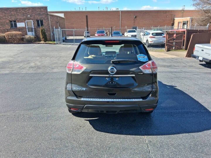 Used 2015 Nissan Rogue S FWD image 6