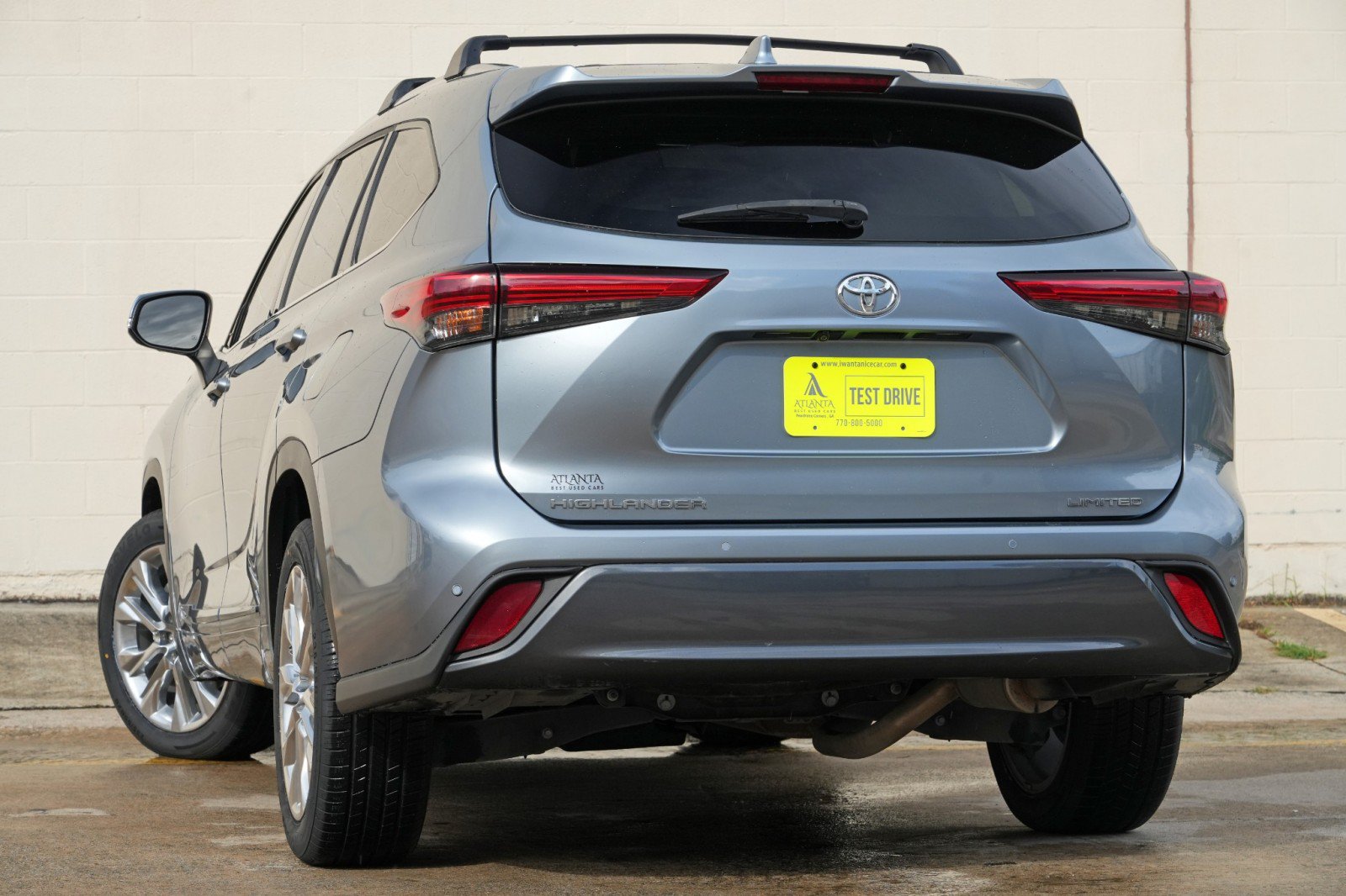 Used 2020 Toyota Highlander Limited FWD image 5