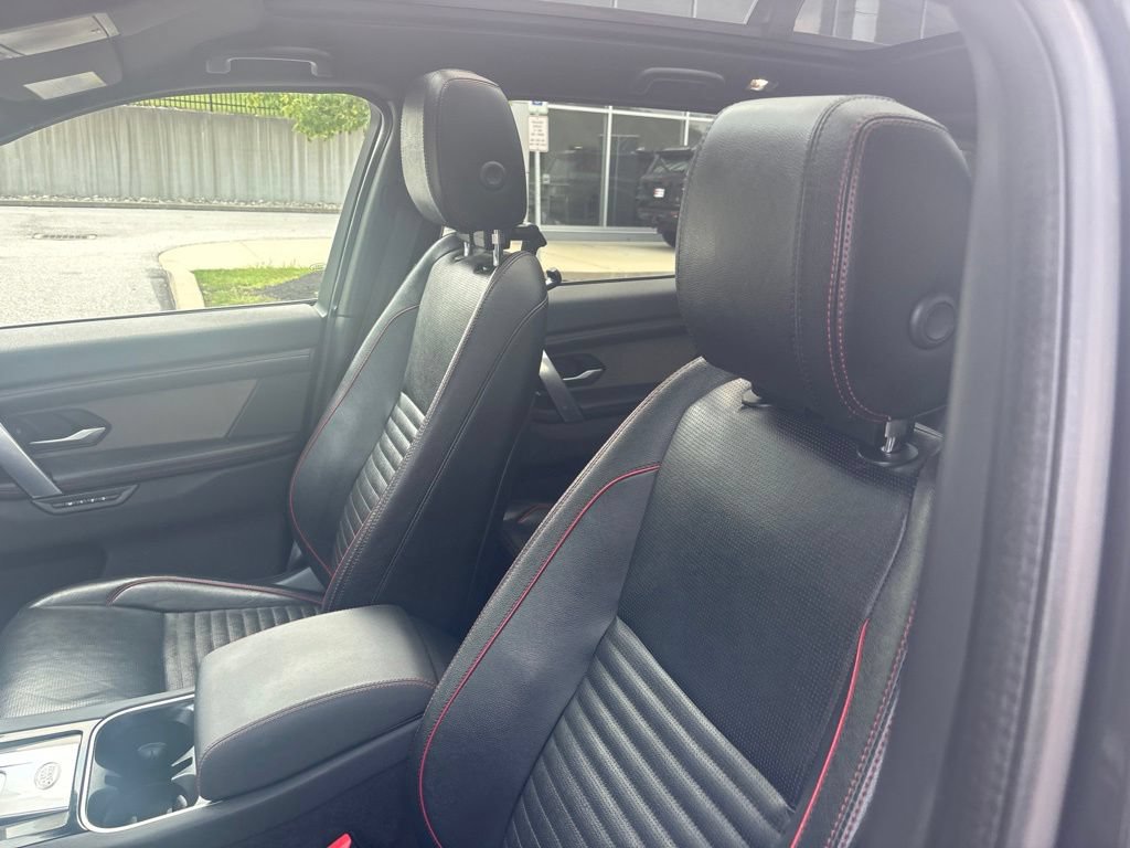 Used 2020 Land Rover Discovery Sport S R-Dynamic AWD/4WD image 38