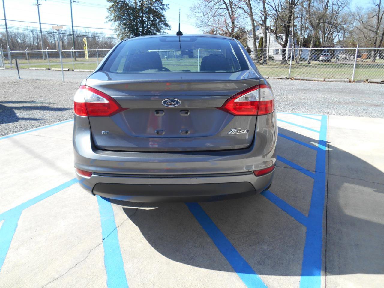 Used 2014 Ford Fiesta SE FWD image 14