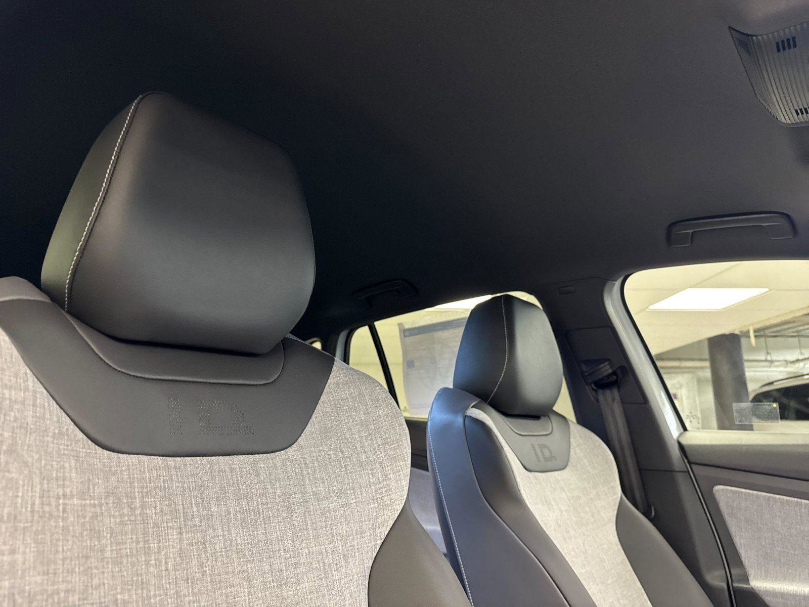 New 2026 Volkswagen ID.4 Pro RWD image 16