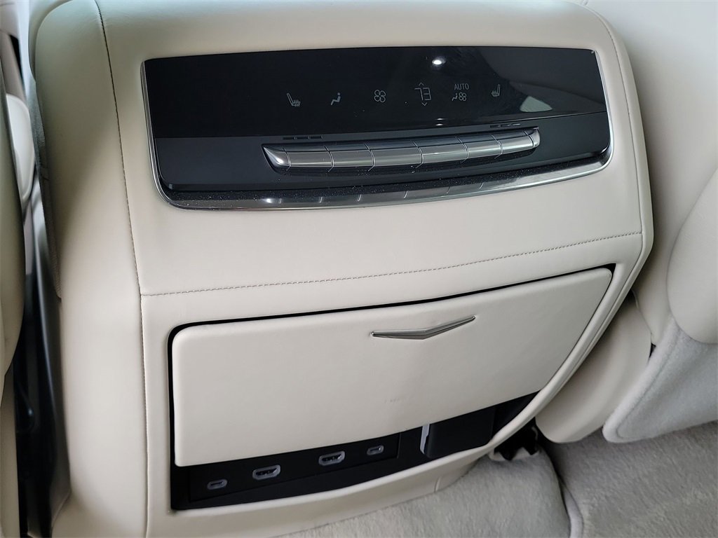 Used 2024 Cadillac Escalade Sport Platinum image 22