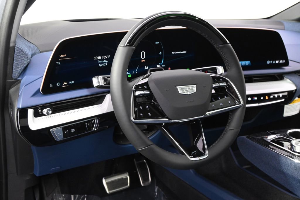 New 2026 Cadillac Optiq Luxury 2 AWD/4WD image 11