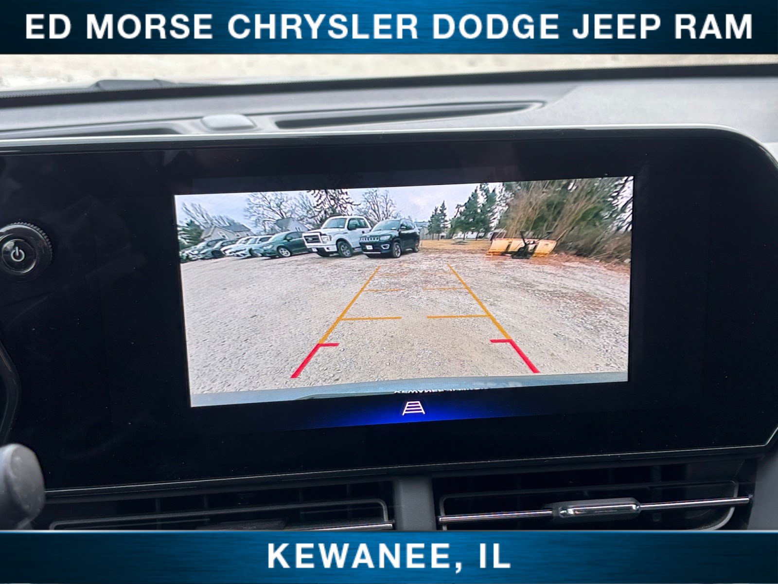 Used 2024 Chevrolet Trax LT FWD image 27