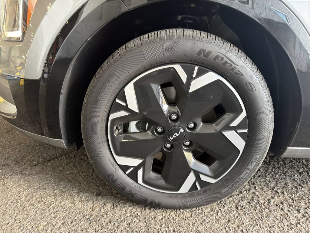 Used 2024 Kia Niro Wind w/ Wind Preserve Package FWD image 33
