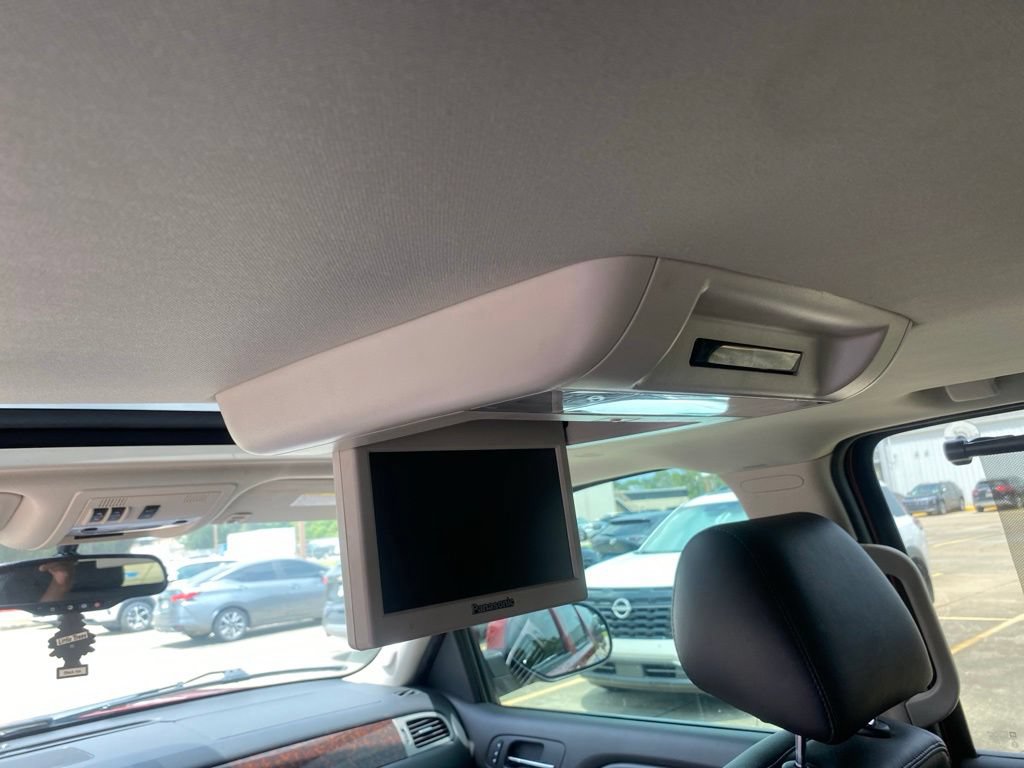 Used 2014 GMC Yukon XL Denali AWD/4WD image 33