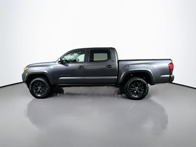 Certified 2022 Toyota Tacoma SR5 w/ Technology Package AWD/4WD image 5