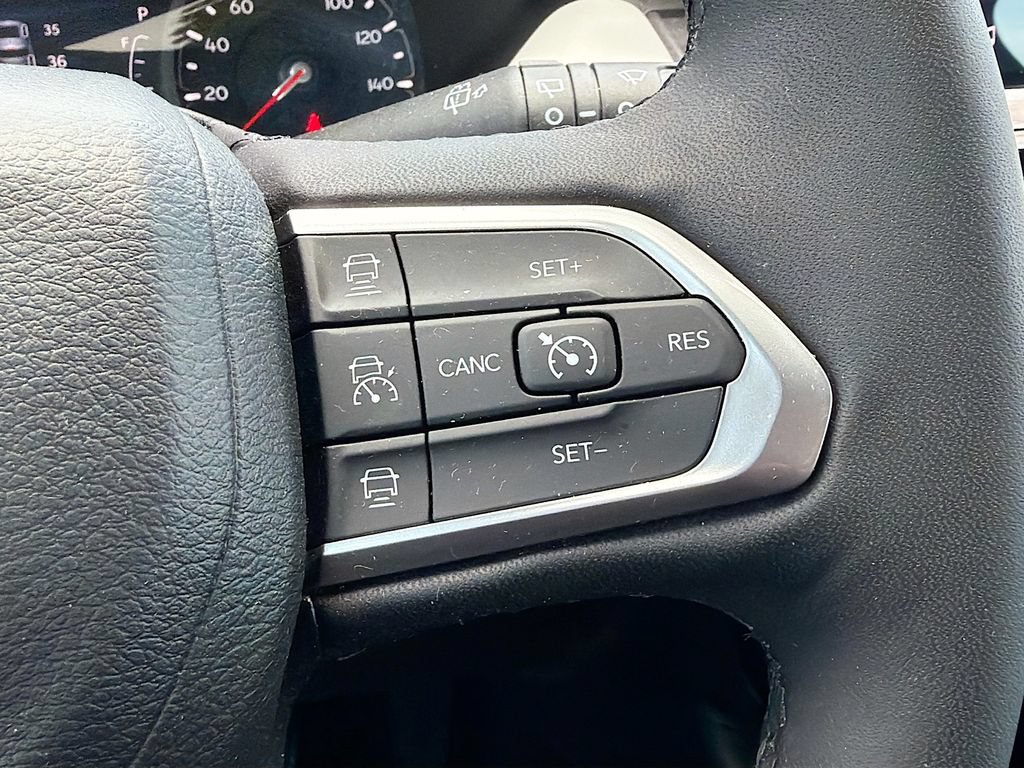 Used 2023 Jeep Compass Limited AWD/4WD image 13