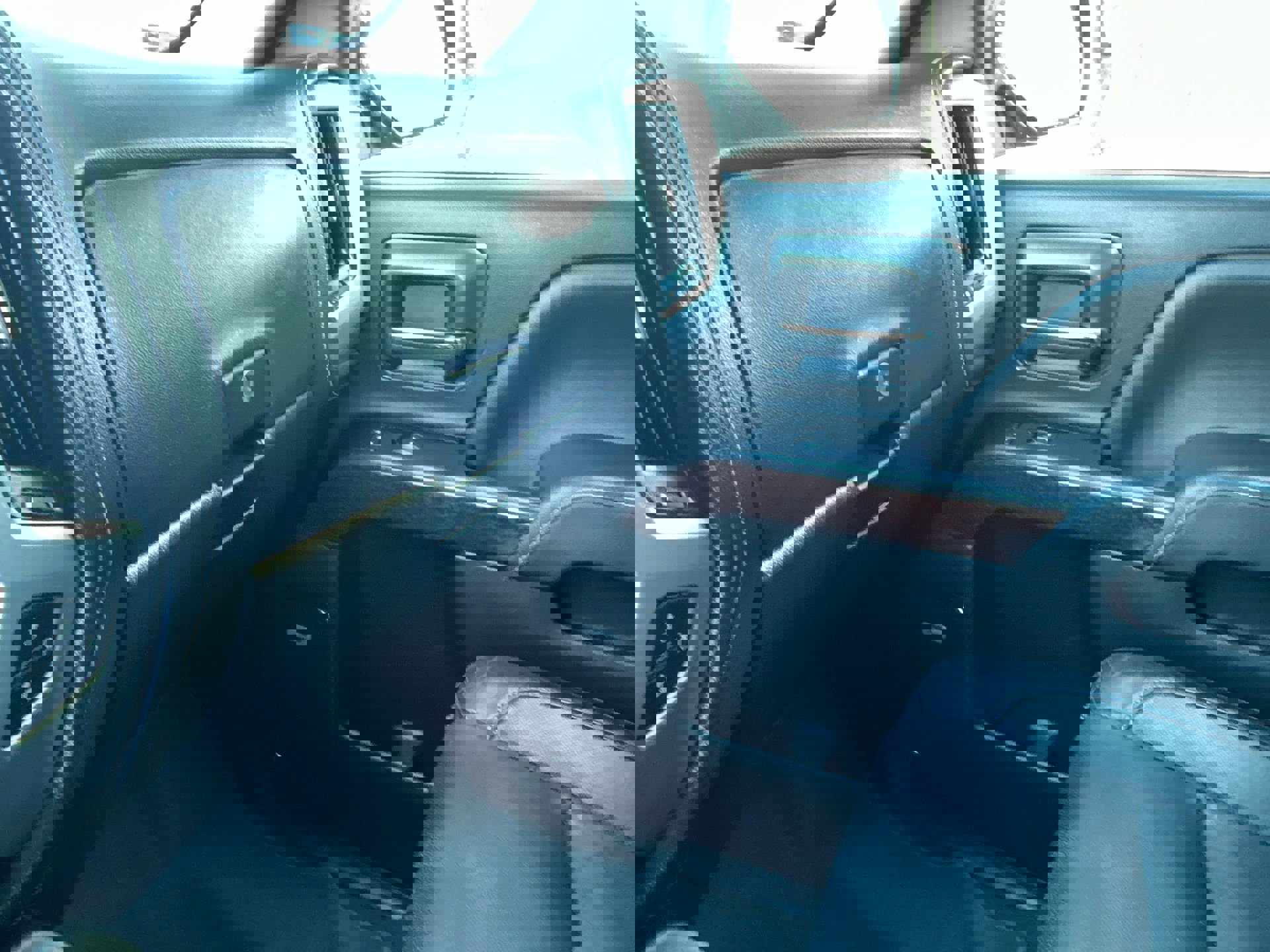 Used 2017 GMC Sierra 1500 SLT image 31