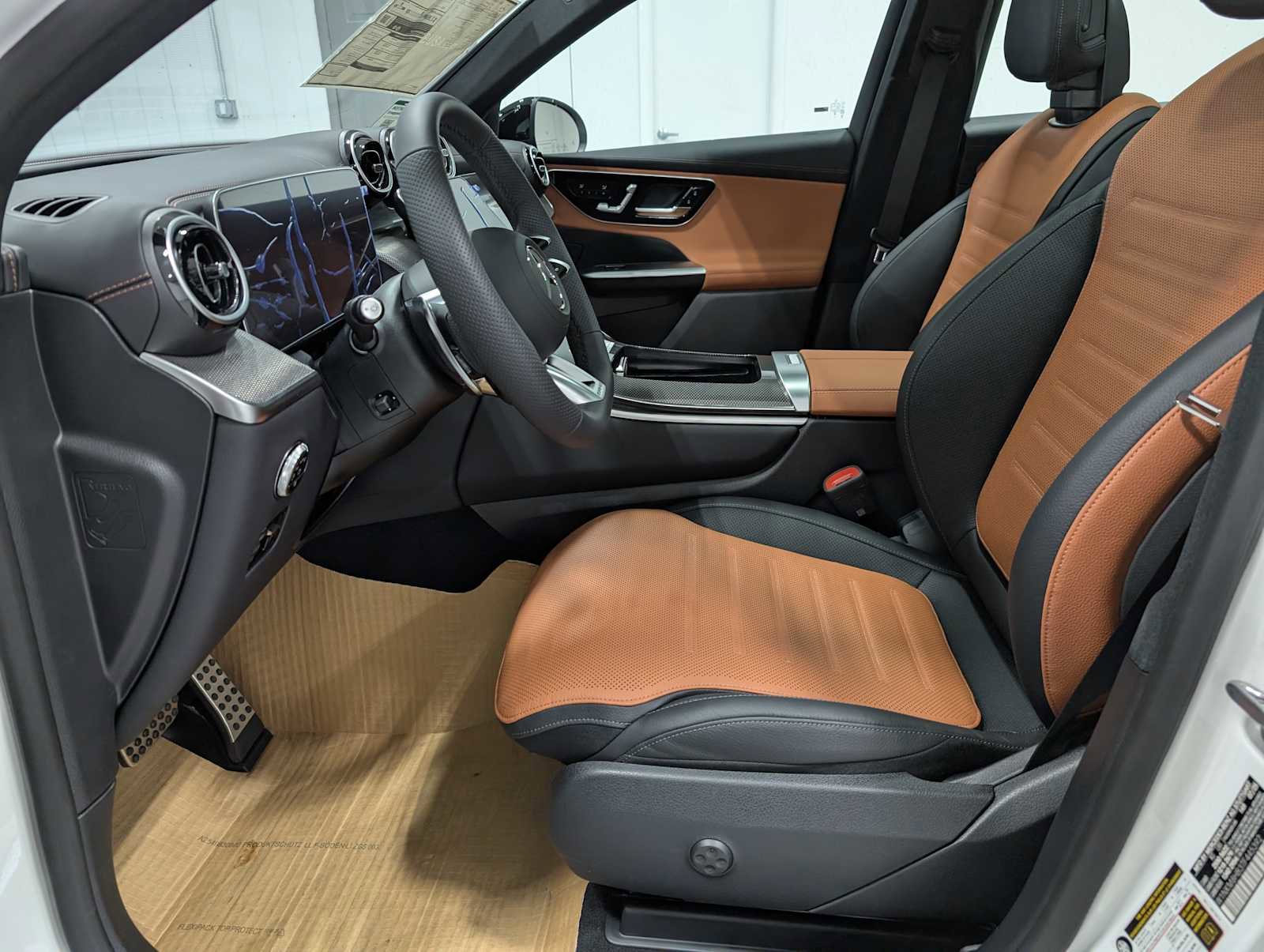 New 2026 Mercedes-Benz GLC 43 AMG 4MATIC image 4