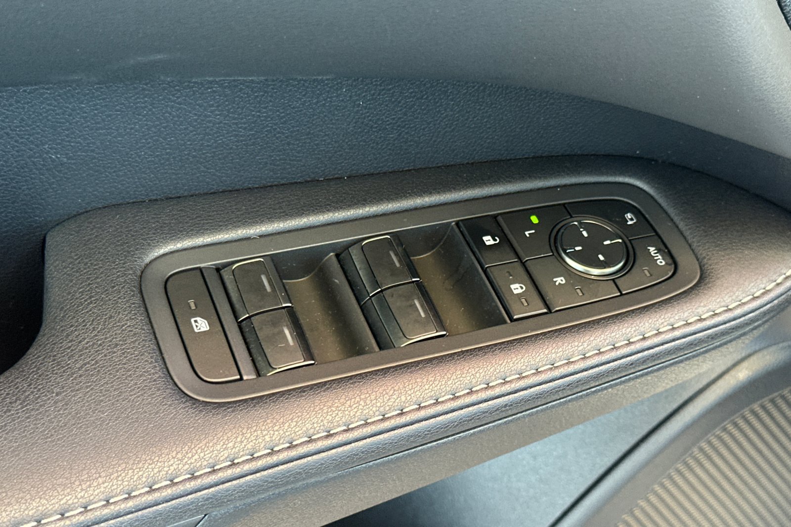Used 2024 Lexus RX 350 Premium w/ Cold Area Package FWD image 13