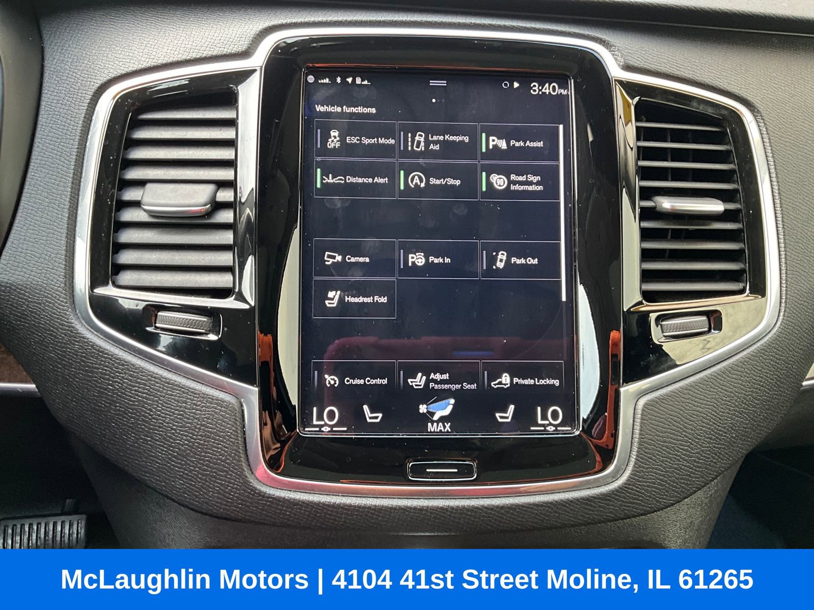 Used 2017 Volvo XC90 T6 Momentum image 5