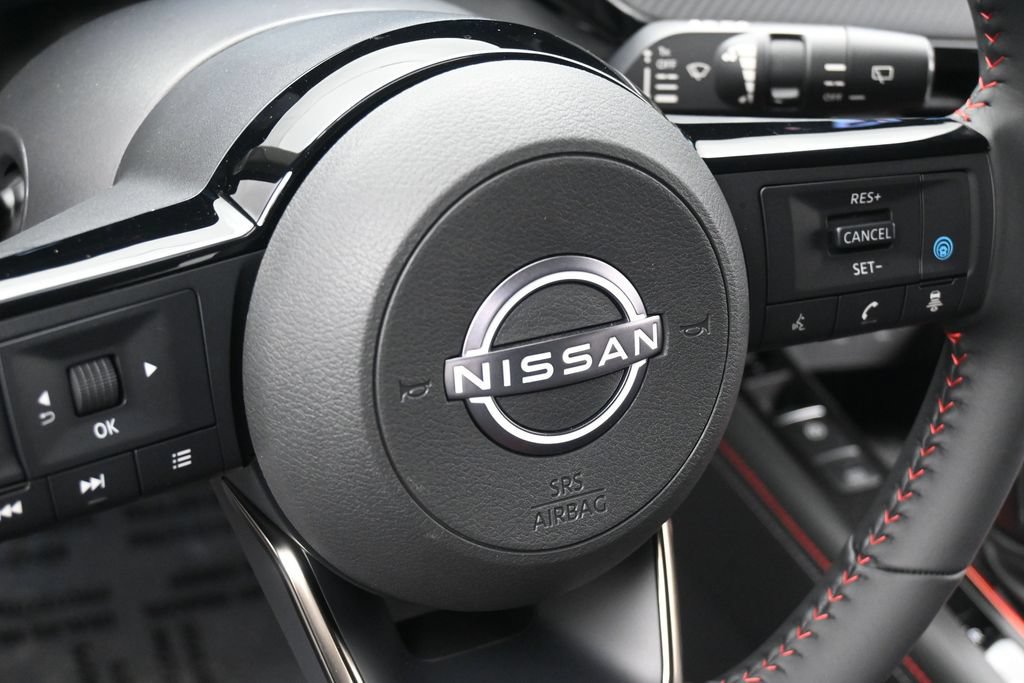 New 2026 Nissan Kicks SR AWD/4WD image 12