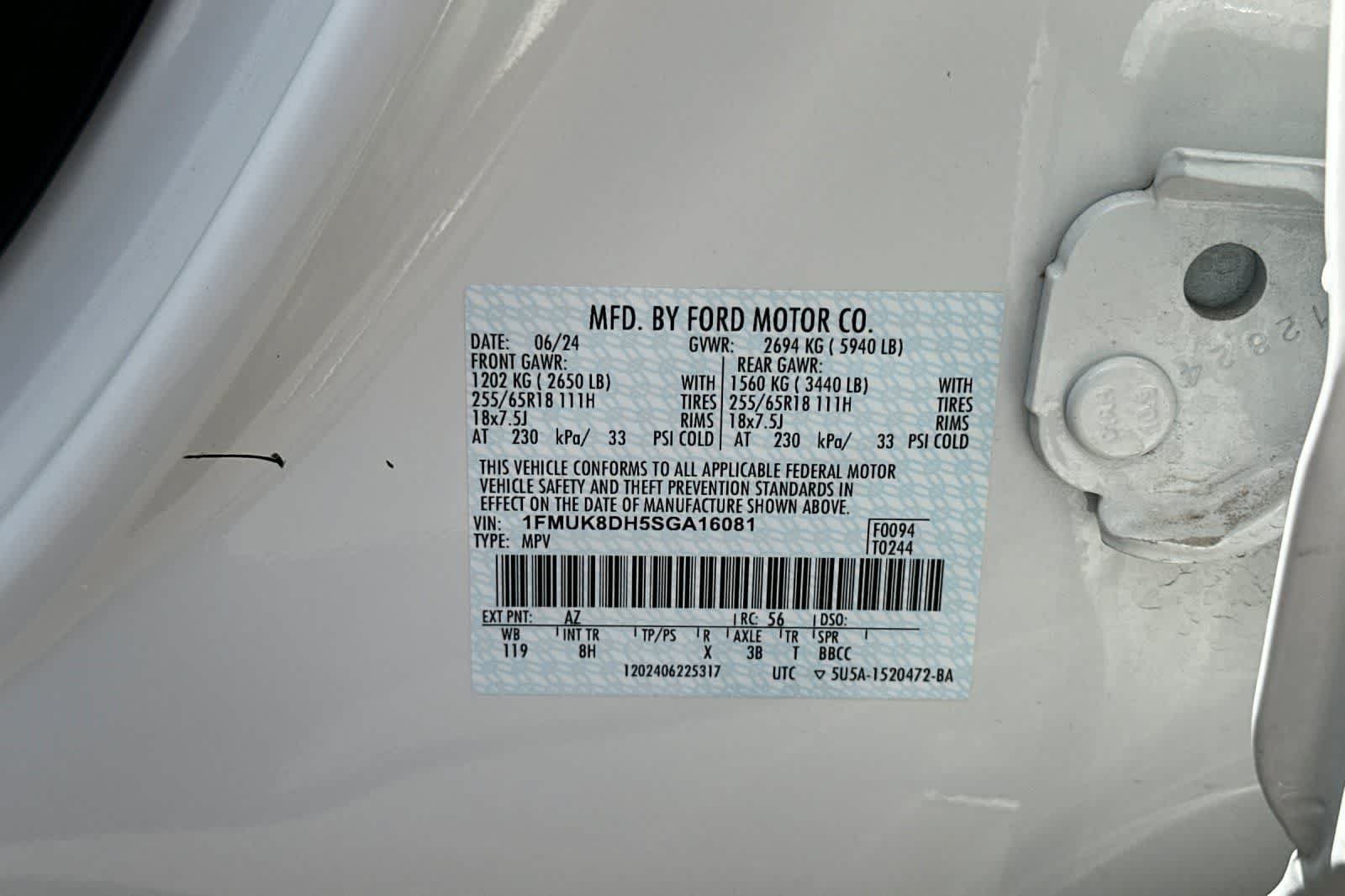 Used 2025 Ford Explorer Active AWD/4WD image 33