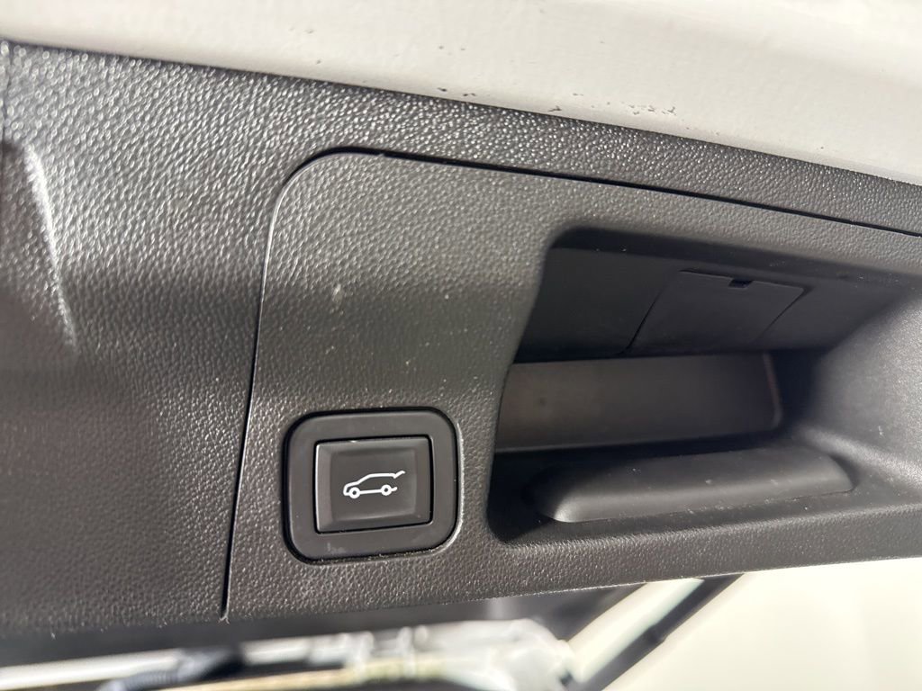 Used 2019 GMC Acadia SLT image 32