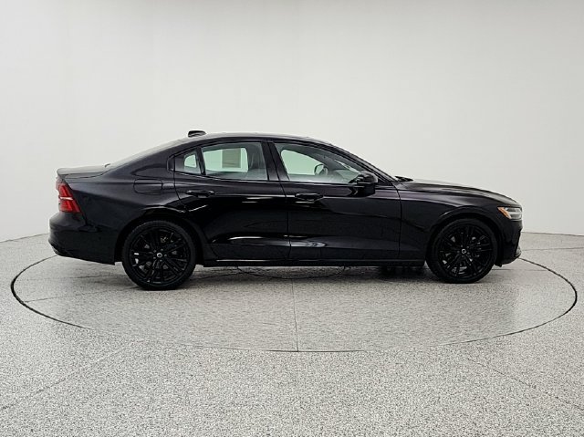 Certified 2024 Volvo S60 B5 Plus w/ Climate Package AWD/4WD image 4