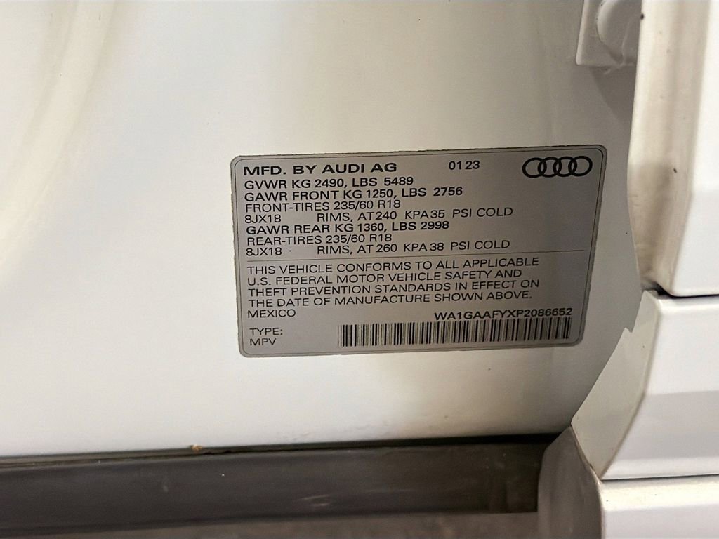 Used 2023 Audi Q5 2.0T Premium w/ Convenience Package image 31