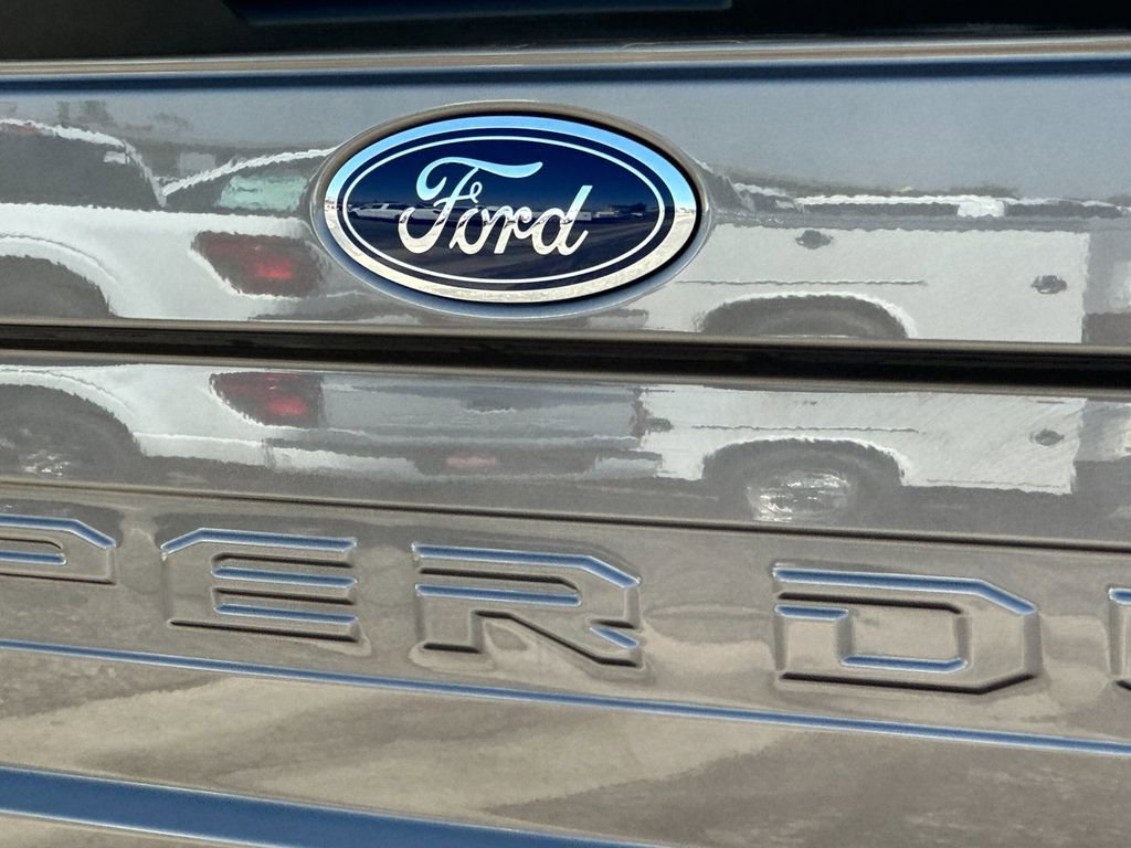 Certified 2022 Ford F250 Lariat w/ Tremor Off-Road Package AWD/4WD image 25