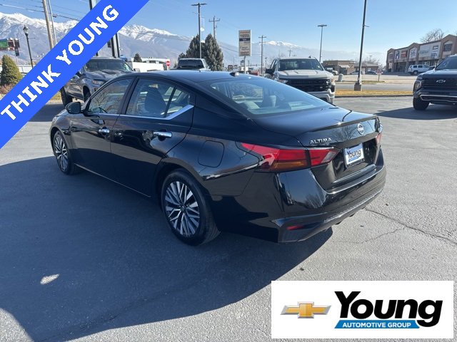 Used 2024 Nissan Altima 2.5 SV image 5