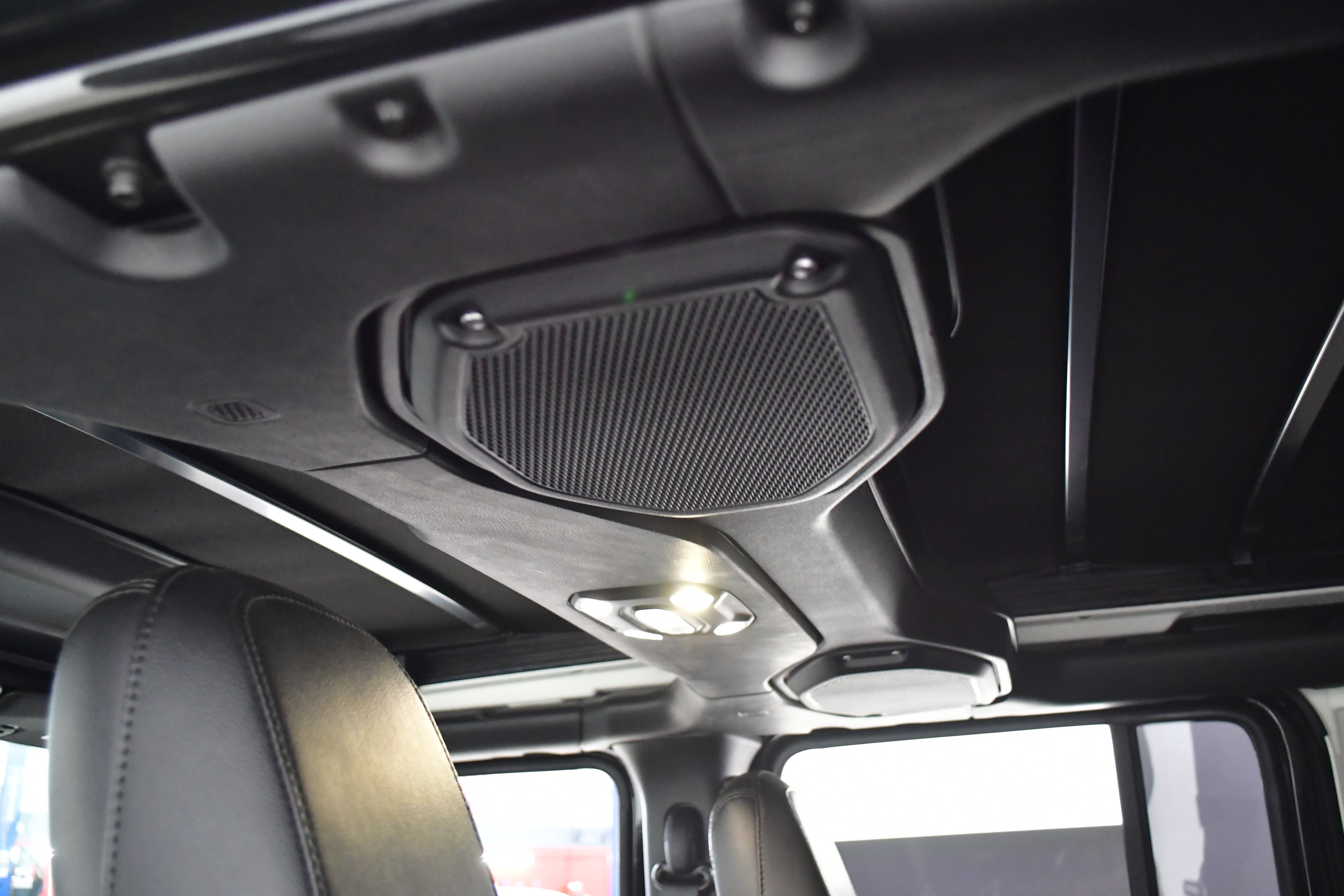 Used 2022 Jeep Wrangler Unlimited Rubicon 4xe w/ Cold Weather Group image 20