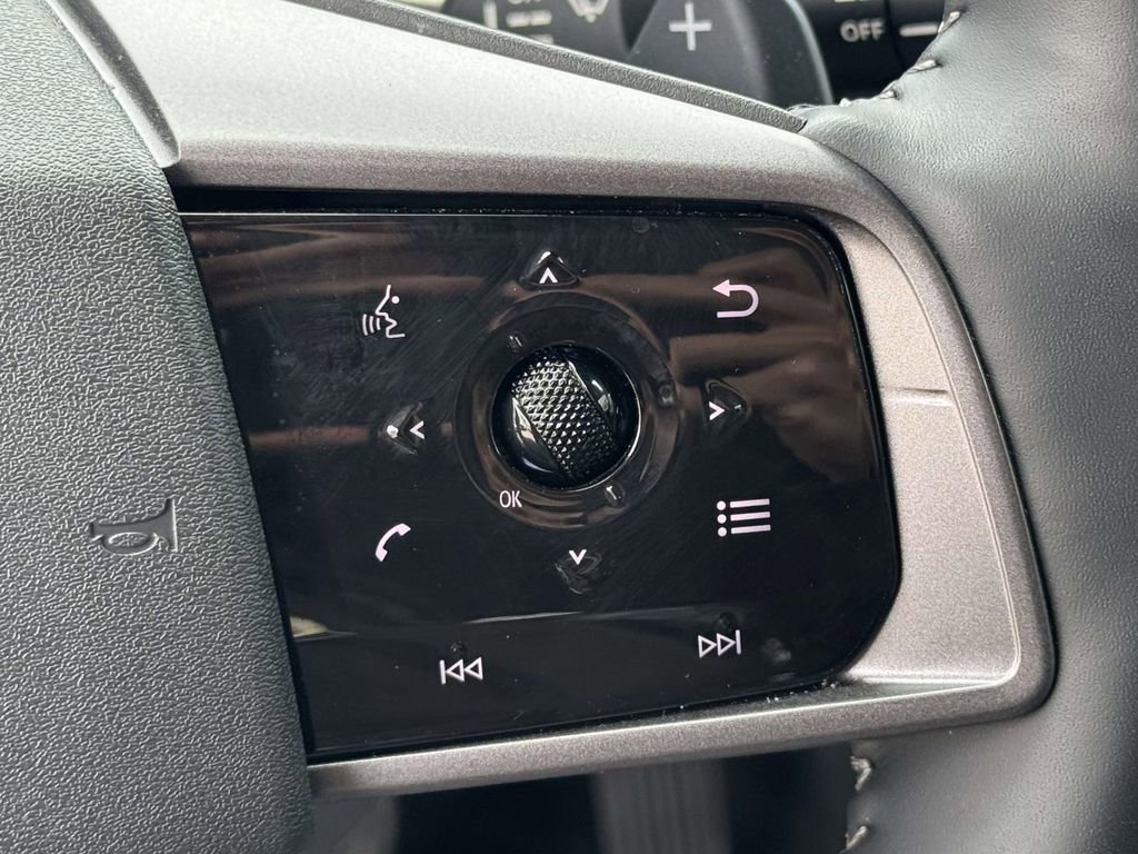 Certified 2025 Nissan Murano SV AWD/4WD image 20