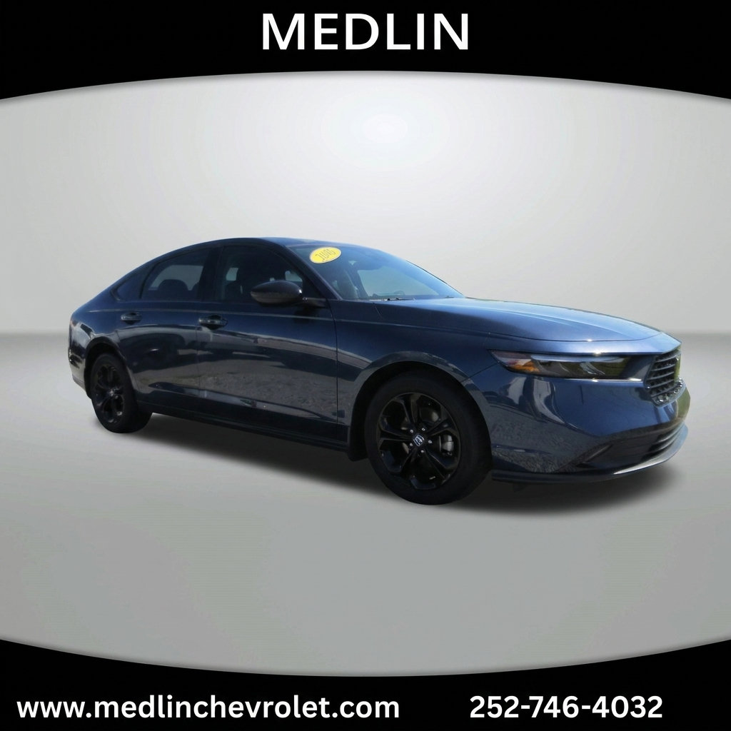 Used 2025 Honda Accord SE image 2