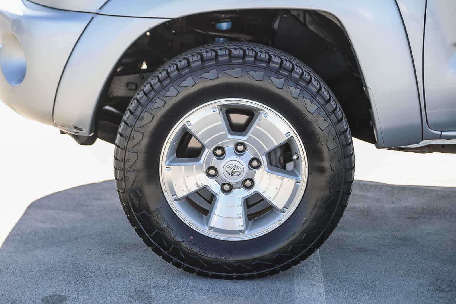 Used 2011 Toyota Tacoma PreRunner w/ TRD Sport Pkg w/JBL Audio RWD image 10