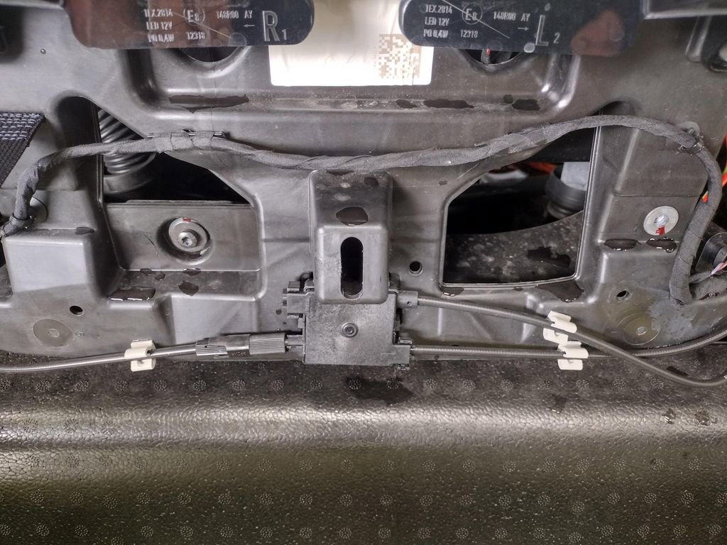 New 2025 Volkswagen ID. Buzz 1st Edition image 6