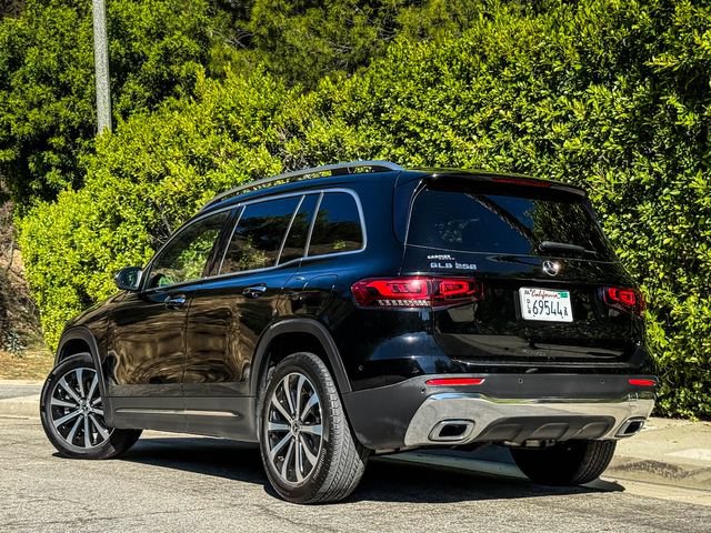 Used 2021 Mercedes-Benz GLB 250 w/ Premium Package image 16