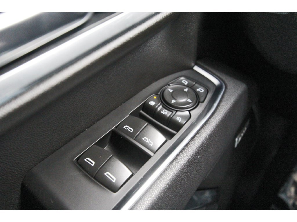 Used 2025 Chevrolet Silverado 2500 LTZ w/ LTZ Convenience Package AWD/4WD image 22