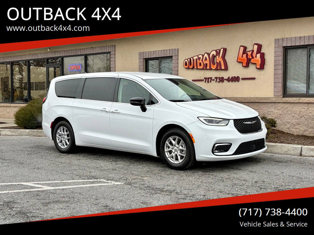 Used 2024 Chrysler Pacifica Touring-L
