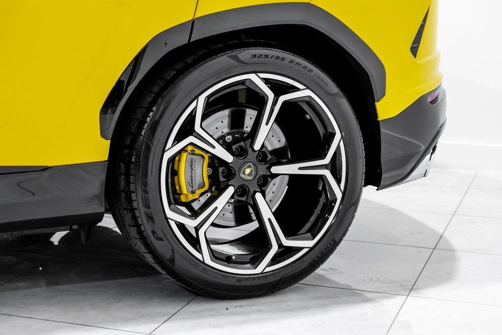 Used 2022 Lamborghini Urus AWD/4WD image 51