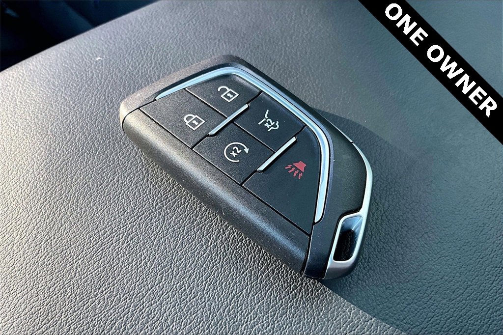 Used 2024 Cadillac Lyriq Luxury w/ LPO, Floor Liner Package image 10