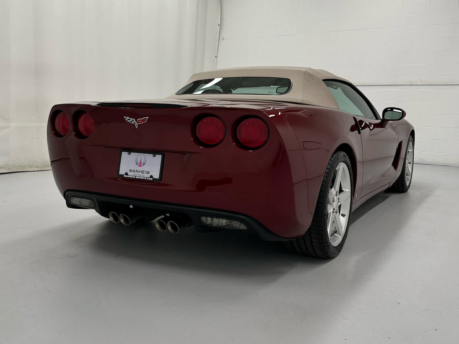 Used 2006 Chevrolet Corvette Convertible w/ Preferred Equipment Group RWD image 13